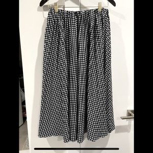 (2/$25) Codexmode pleated skirt